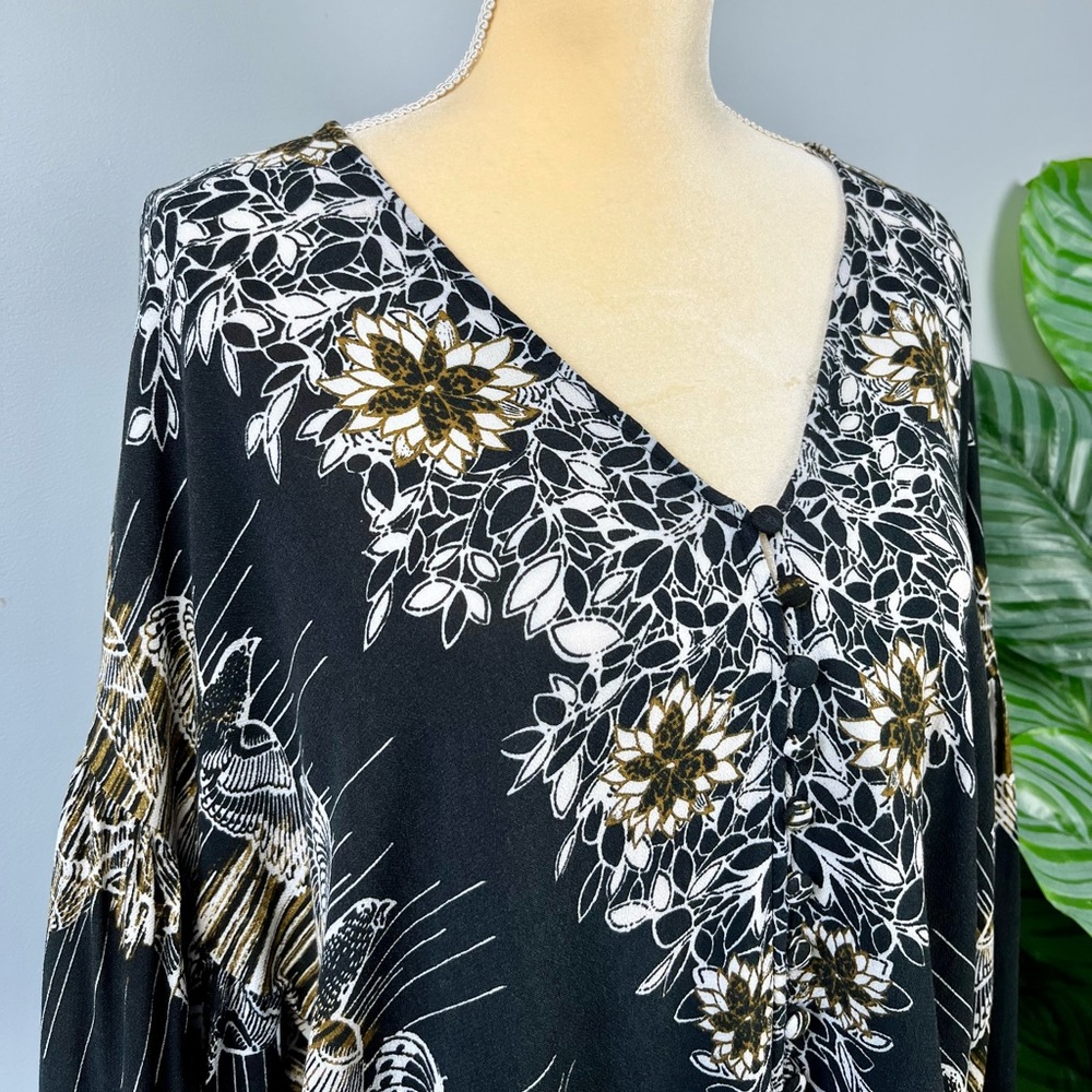 Free People “Birds of a feather” Floral Blouse - Picture 6 of 15